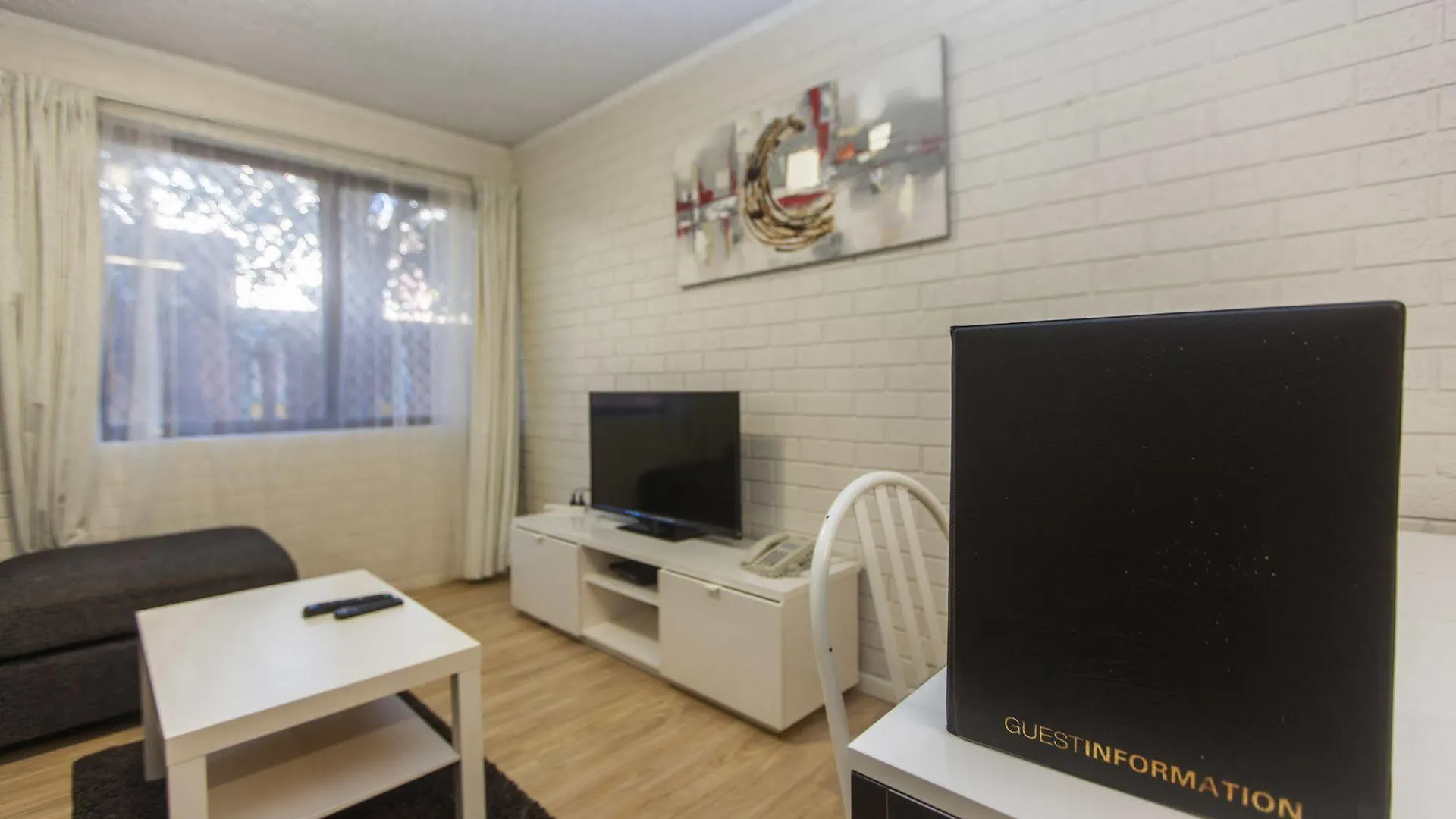 Perth Central City Stay Apartment Hotel 3*,