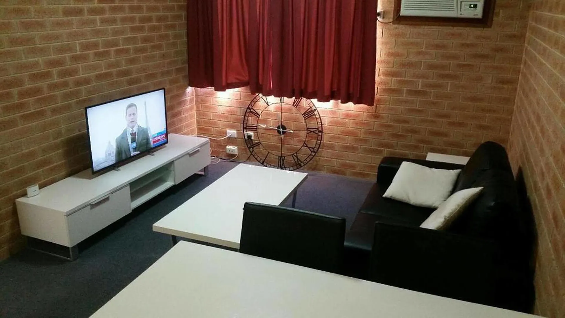 Perth Central City Stay Apartment Hotel 3*,  אוסטרליה