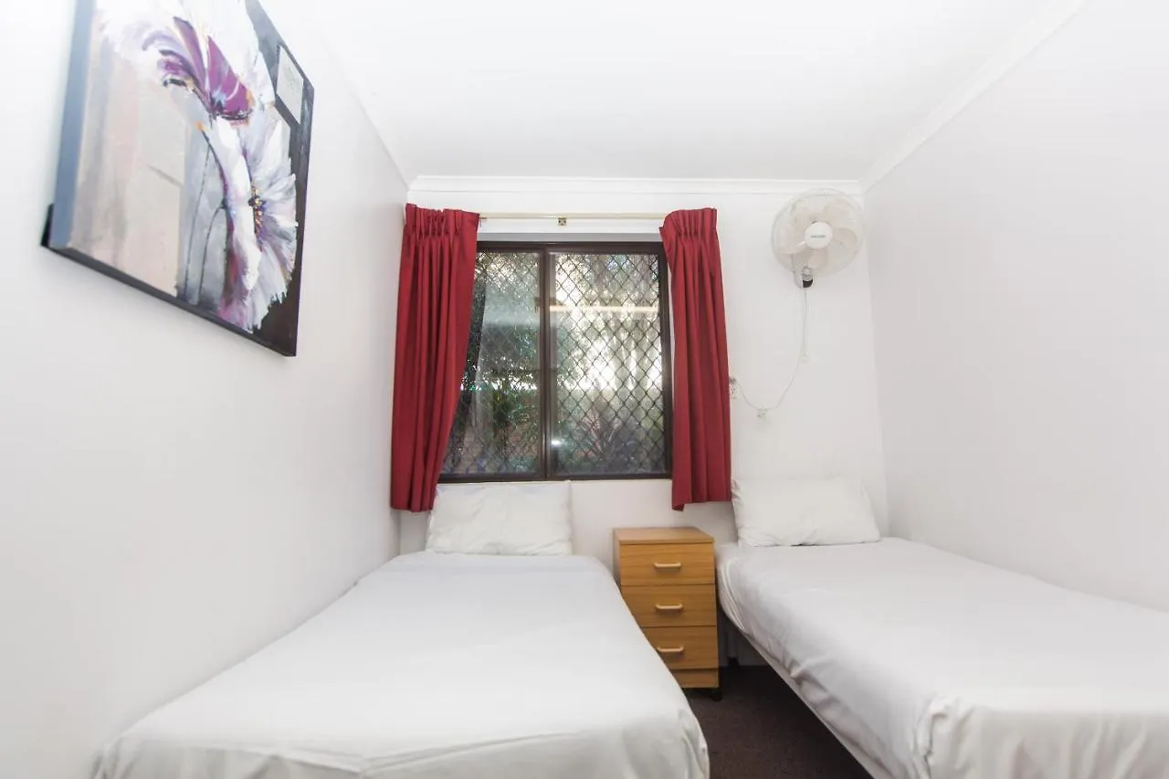 Perth Central City Stay Apartment Hotel 3*,